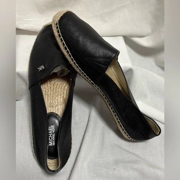 Michael Kors Black
Leather Espadrille
Slip-On Flats Size 9M - Picture 7 of 14